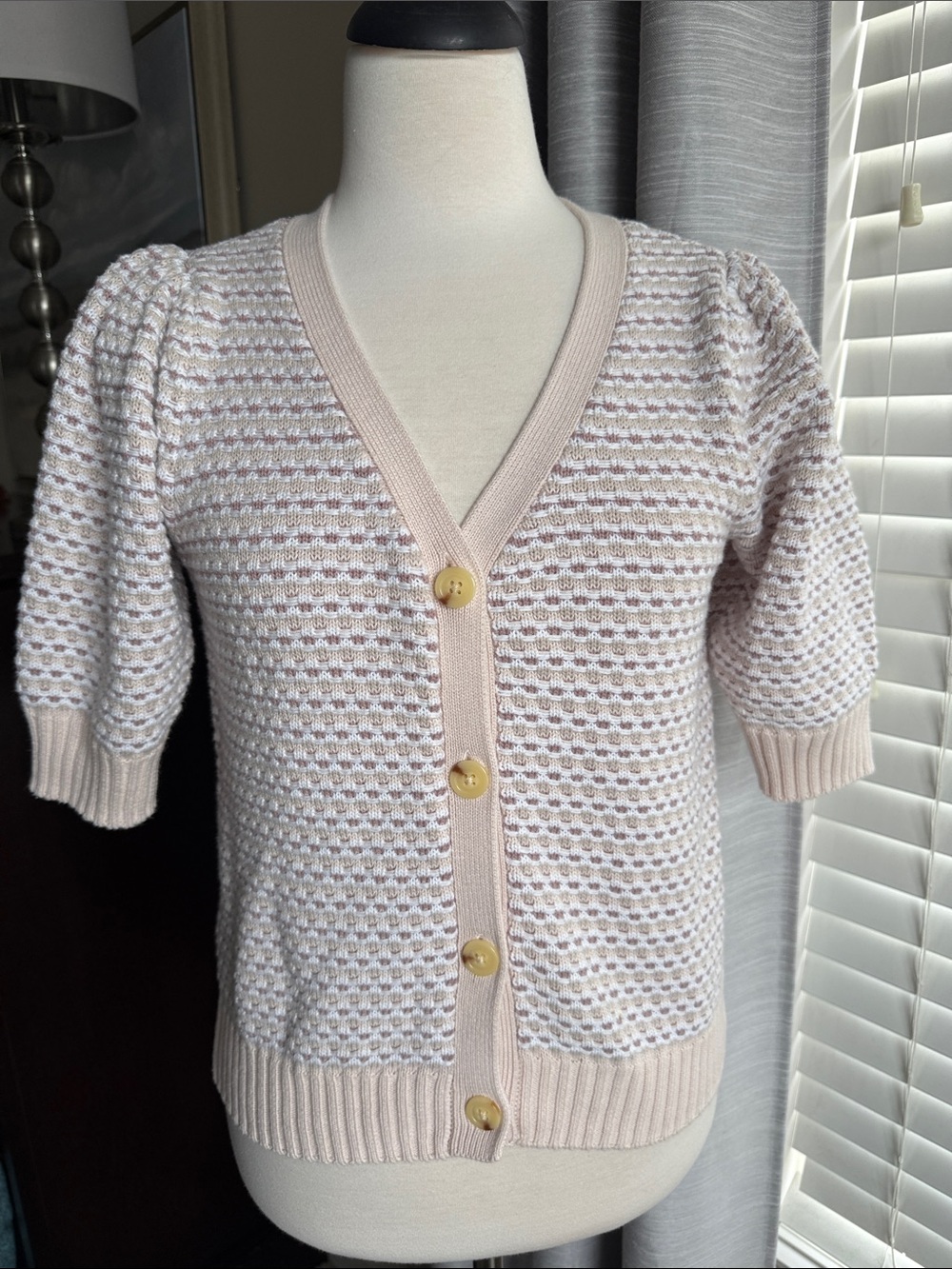 Evereve Cade Puff Sleeve Knit Short Sleeve Button Cardigan
